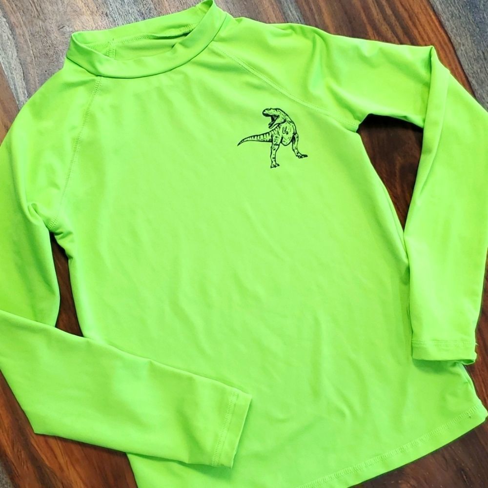 Cat & Jack athletic shirt